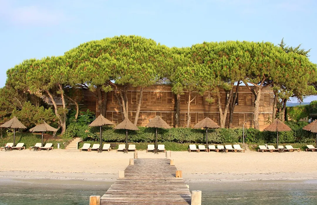 Hôtel&Lodges Moby Dick-1