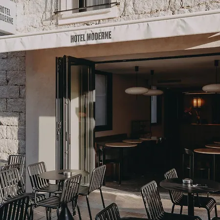 Hotel Moderne-3